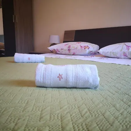 Apartment Apartments Perisic Ika